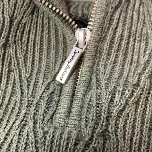 Tommy Bahama olive green knit, long sleeve sweater, 100% cotton,  size large - Picture 8 of 8